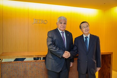 Presidente Mulino promueve inversión japonesa en Panamá durante encuentro con JETRO