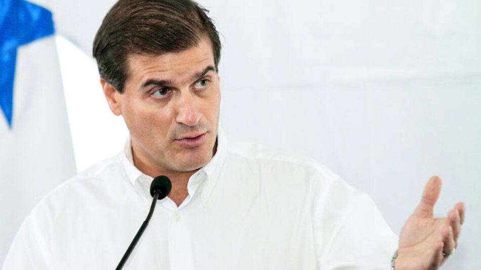 Presidente de la República debe remover a Nicolás Corcione