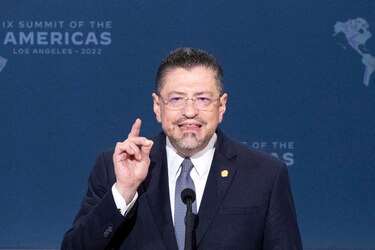 Chaves asegura que llevará inversión a provincia costarricense de Guanacaste