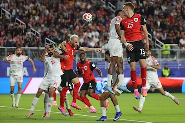 Austria sufre lo indecible para doblegar a la debutante Jordania