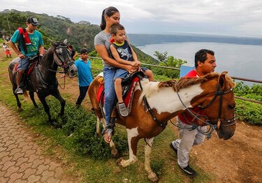 La biodiversidad escondida en las lagunas volcánicas de Nicaragua
