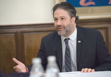 Ejecutivo prepara plan de incentivos a la inversión en 23 proyectos de ley