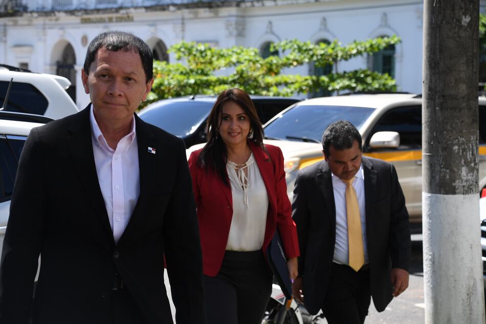 Meduca: detectan salarios cobrados de 126 personas fallecidas