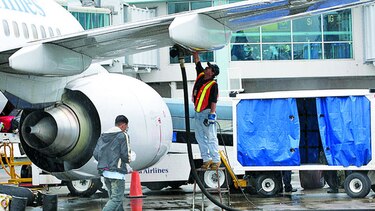 Cuatro firmas para suministrar combustible