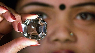 La historia del Koh-i-Noor, el diamante de la Casa Real británica que piden sea devuelto a India