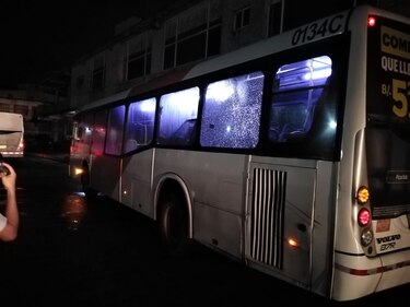 10 buses han sido vandalizados durante las recientes protestas ciudadanas