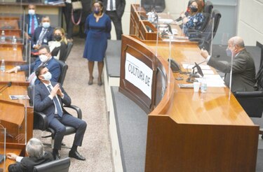 El día que Solís abogó por ‘la autonomía de los gobiernos locales’