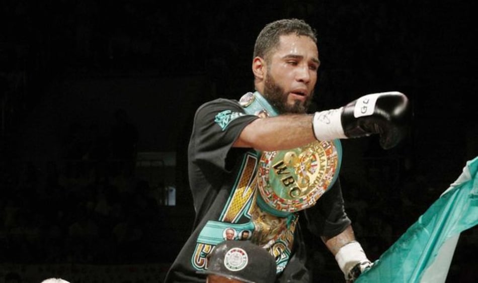 Luis Nery gana título del peso gallo tras vencer a Shinsuke Yamanaka