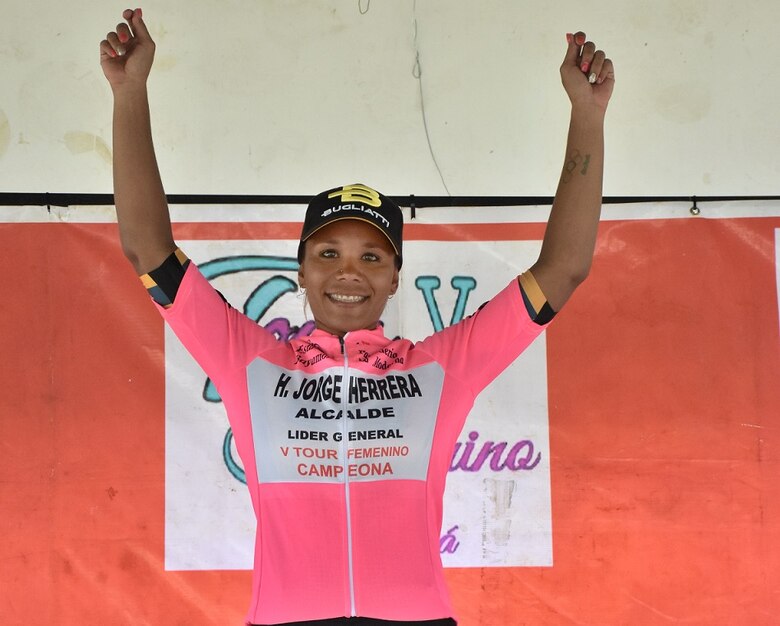 Jennifer Cesar se consolida en el liderato del Tour Femenino de Panamá