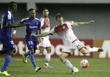 DC United se impone al Árabe Unido