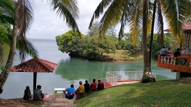 Recuperan los cuerpos de un hombre y su hijo de 4 años en el lago Gatún; y otro niño desaparece en naufragio