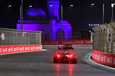 El campeón Max Verstappen gana el Gran Premio de Arabia Saudita