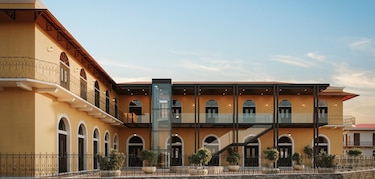 Escaleras de caracol y elevador panorámico: así será la restauración de la Casa Amarilla por $4.3 millones
