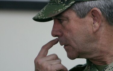 Exjefe de ejército rinde aclaraciones por muerte de civiles