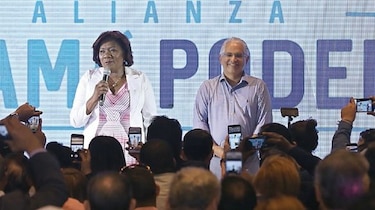 Blandón escoge a una mujer colonense como su ‘vice’, Nilda Quijano