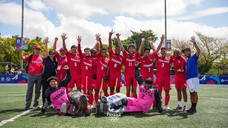 Con el pie derecho: Panamá brilló en su debut en hockey y fútbol playa