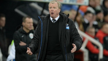 Newcastle despide al técnico Steve McClaren; confirman a Benítez como sucesor