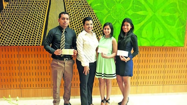 Estudiantes becados por Morgan & Morgan