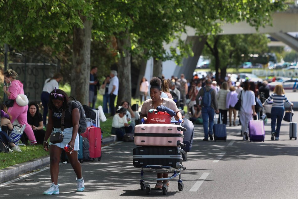 Portugal recupera parcialmente el servicio eléctrico