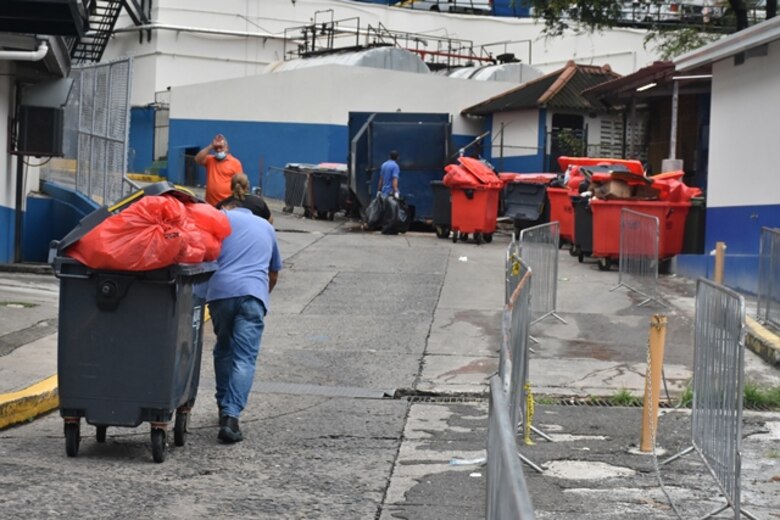 Trabajadores de la CSS siguen en huelga; autoridades hacen llamado al diálogo