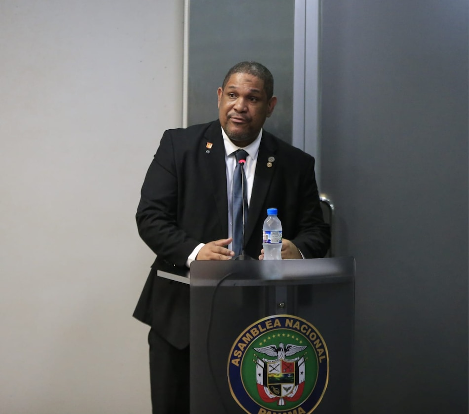 Designado director del Ifarhu justifica el auxilio económico que recibió: ‘Hice el trámite como cualquier ciudadano’