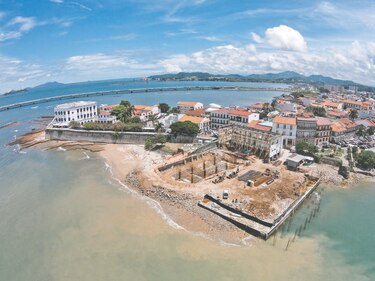 Inquietud por obra que se toma el mar en el Casco Antiguo