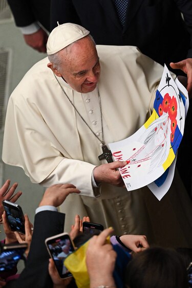 El Papa Francisco escribe un libro contra la guerra y el rearme