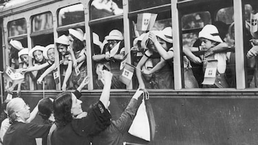 Los “trenes de la felicidad”: el proyecto solidario que llevó a 70.000 niños pobres a vivir con familias acomodadas en Italia