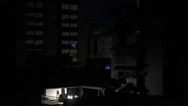 Temor y caos en nueva noche de masivo apagón en Venezuela