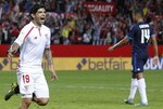 Real Madrid pierde el invicto en Sevilla y el Barça recupera el liderato