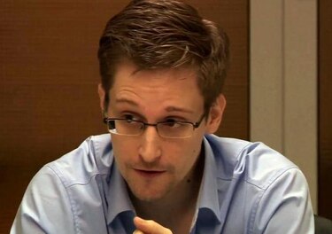 Snowden cree que hay que limitar programas de vigilancia de Estados Unidos