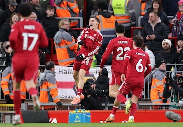 Wirtz responde y lidera al Liverpool ante el Wolves