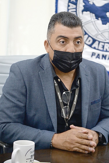 Asamblea Nacional entrega contrato directo a directivo de Aeronáutica Civil