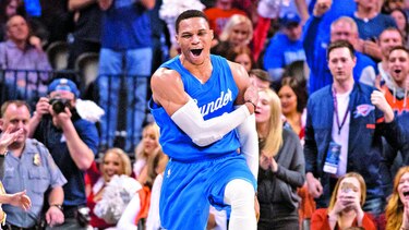 Westbrook lidera la NBA en puntos
