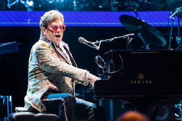 Elton John da positivo a la Covid-19 y suspende dos conciertos en Estados Unidos