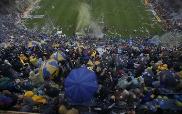 Gobierno argentino multa a Boca Juniors con 50 mil dólares por daños a trenes