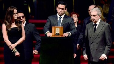 Despiden a Juan Gabriel con 'Amor eterno' en el Bellas Artes