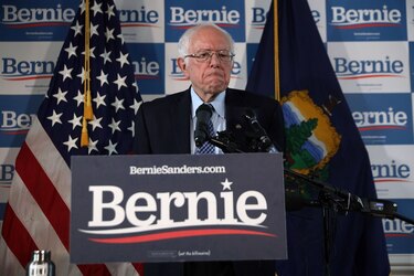Biden supera a Sanders en primarias demócratas en Estados Unidos y Bloomberg se va