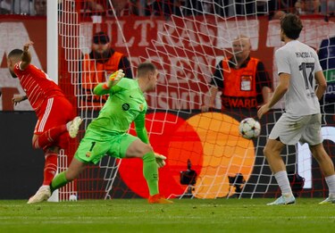 Bayern vence 2-0 al Barcelona en la Liga de Campeones