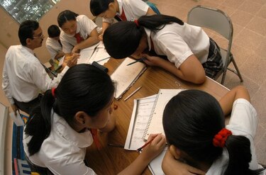 Estudiantes, sin ayuda para olimpiada de matemática