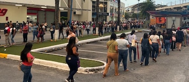 Miles amanecieron en Los Andes Mall por la última jornada de entrega de tarjetas del PASE-U en San Miguelito