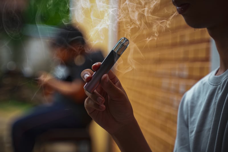 Subcomisión evaluará proyectos sobre uso, venta y prohibición de vapes en Panamá