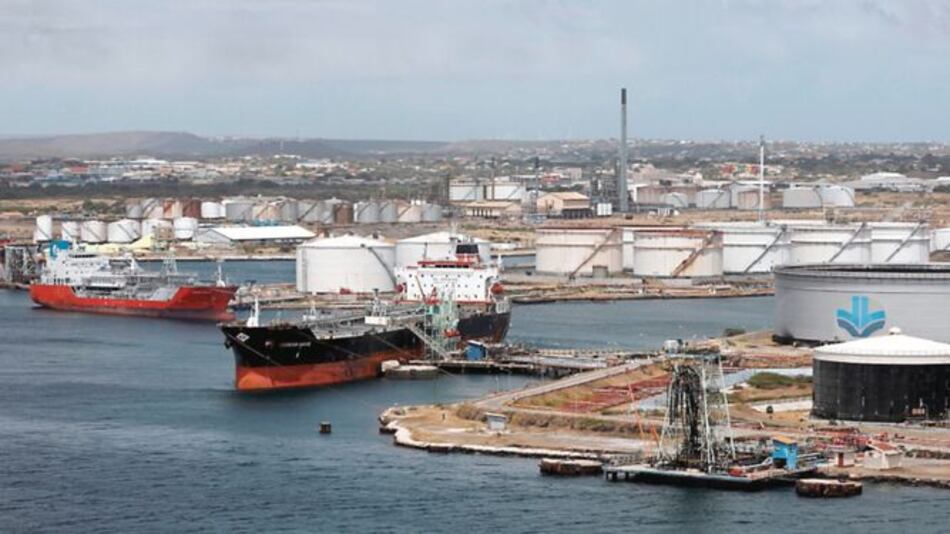 Exportaciones de petróleo cayeron por sanciones de EU