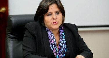 Eyda Varela de Chinchilla presenta su renuncia al MEF