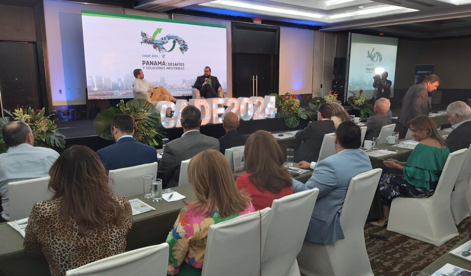 Candidatos presidenciales en CADE 2024: desafíos, promesas y ausencias