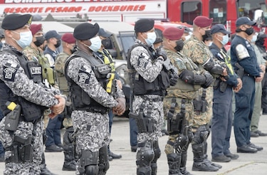 Policía, Senan, Senafront y SPI realizan ascensos en fin de año