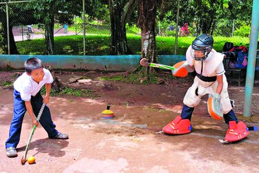 Promotora deportiva de la comarca Ngäbe