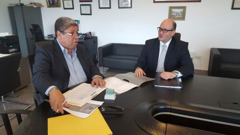 Alfredo Juncá se postula para magistrado del Tribunal Electoral