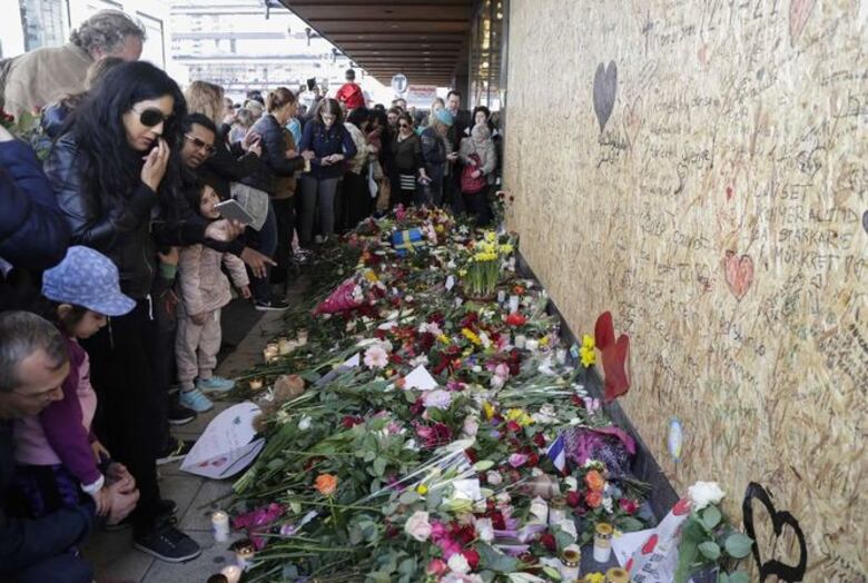 Cerca de 20 mil personas se manifiestan en Estocolmo