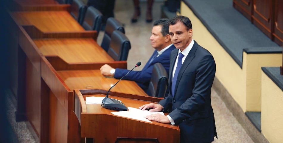 Gerardo Solís entra a la Contraloría, con el reto de las planillas de la Asamblea Nacional